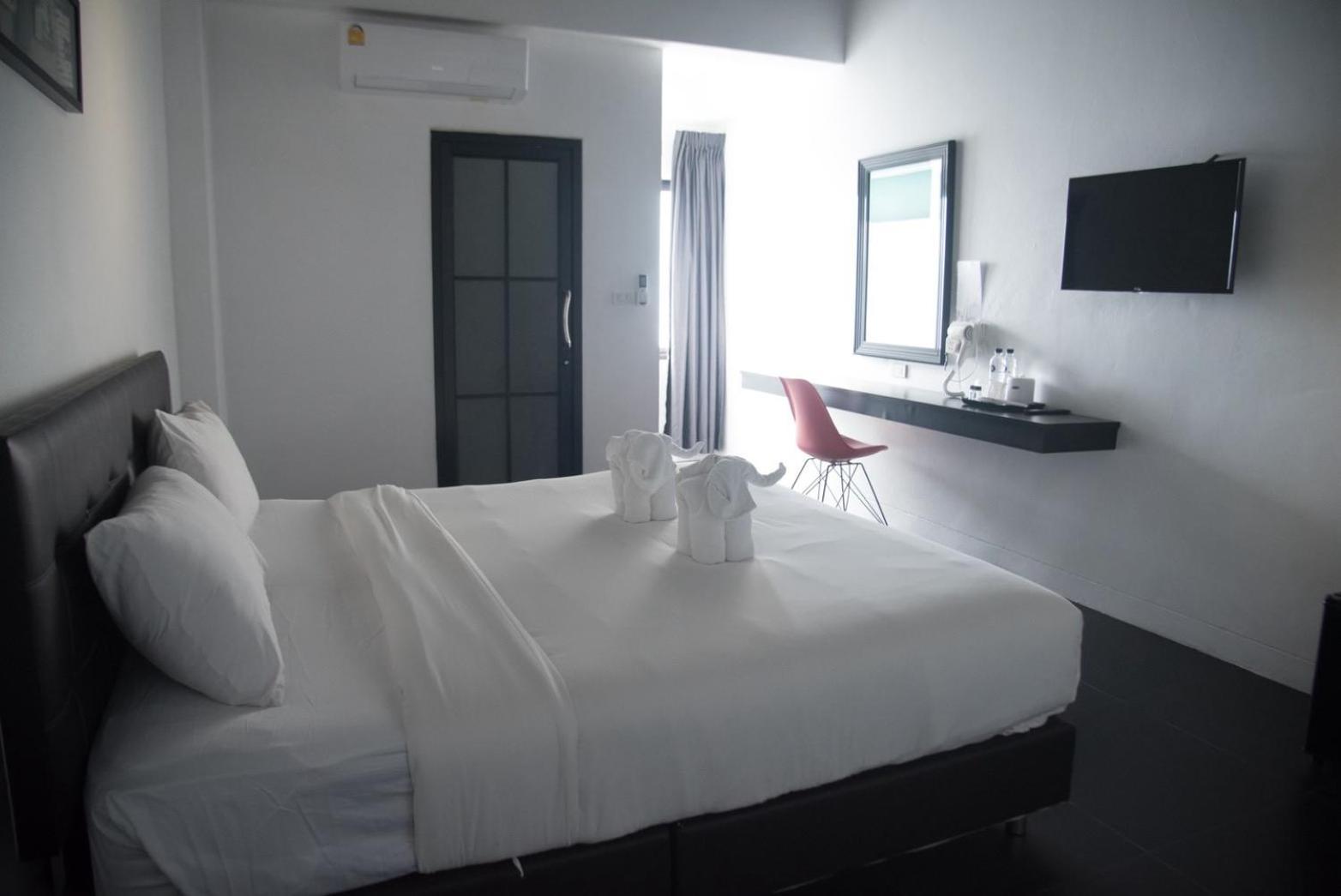 Azz Hotel — Fotos 1